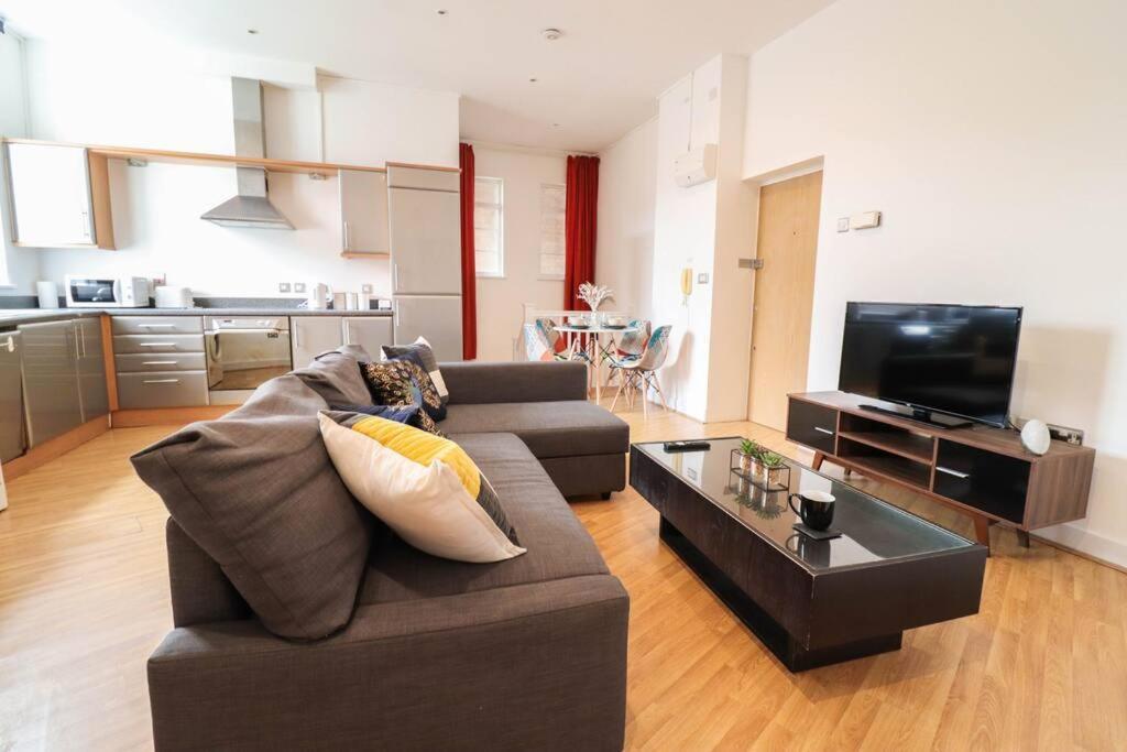 Camber Hill - Long Stay Offer 런던 외부 사진