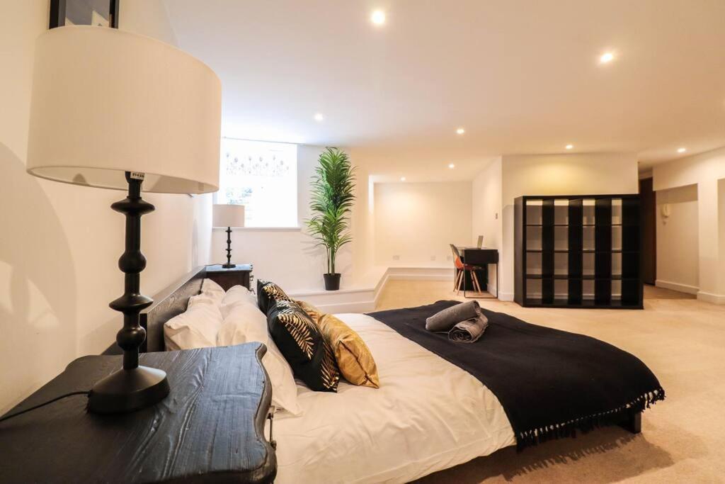 Camber Hill - Long Stay Offer 런던 외부 사진