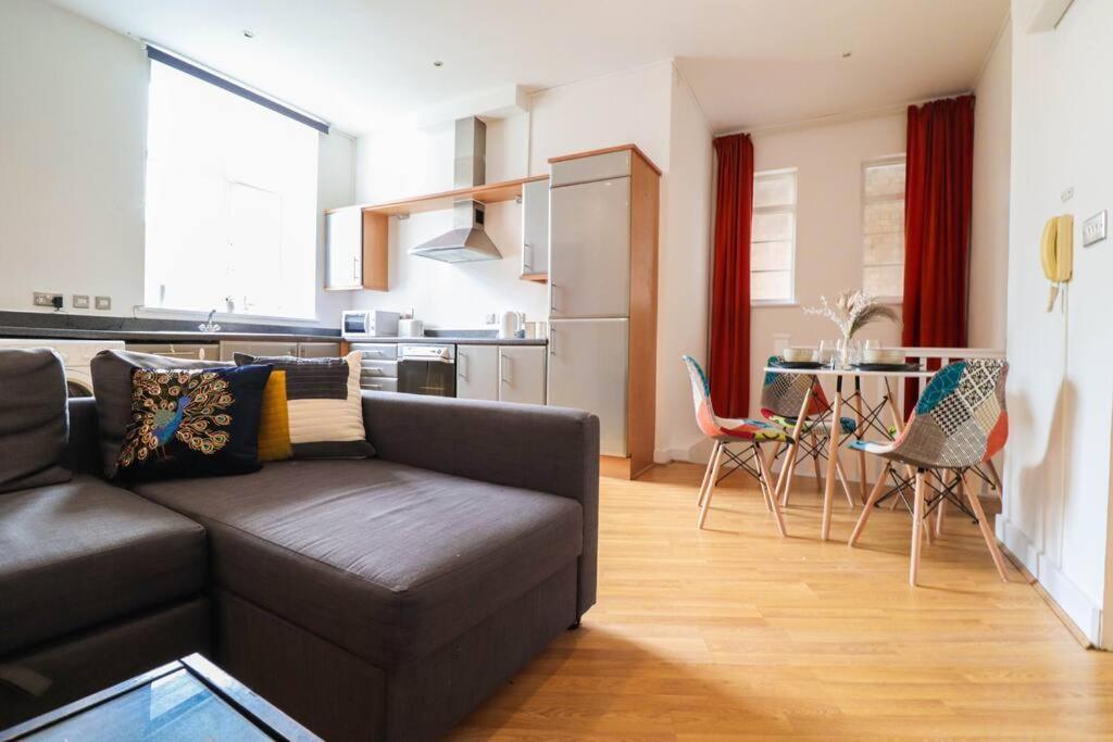 Camber Hill - Long Stay Offer 런던 외부 사진